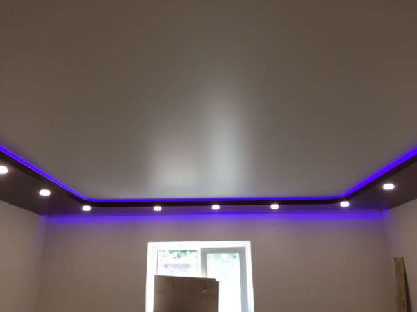 Сатиновые натяжные потолки