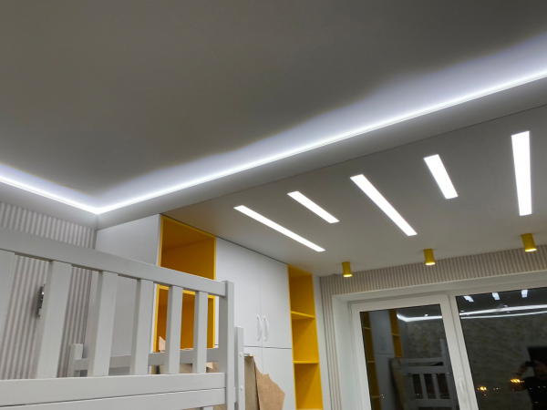 Фото многоуровневого натяжного потолка в детскую комнату