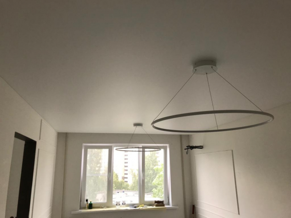 Дизайн сатинового натяжного потолка